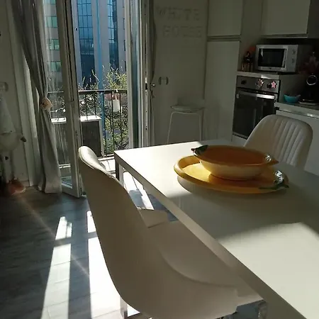 Apartment White House *